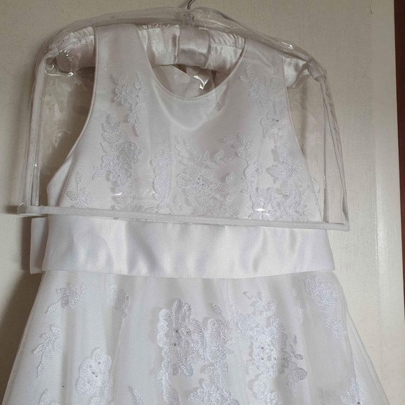 Flower girl or fancy occasion dress with bow size 5-6 years uk import - Picture 3 of 4